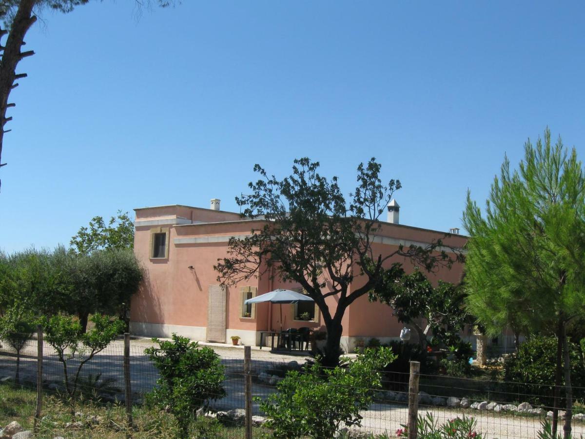 Campi Salentina Villa Rita Bed & Breakfast المظهر الخارجي الصورة